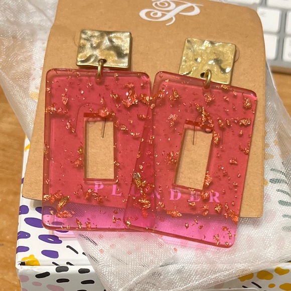 Plunder Kiersen pink Acrylic Earrings - Picture 1 of 5